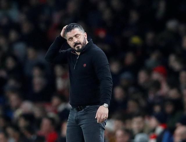 克拉克斯等 克拉克斯等